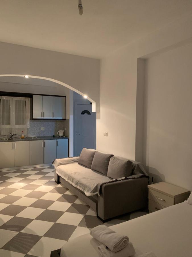 Henardi Apartments Ksamil Exterior photo